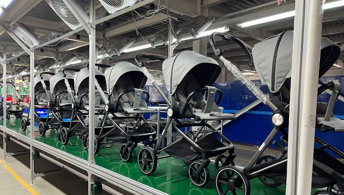 baby stroller manufacturers production line